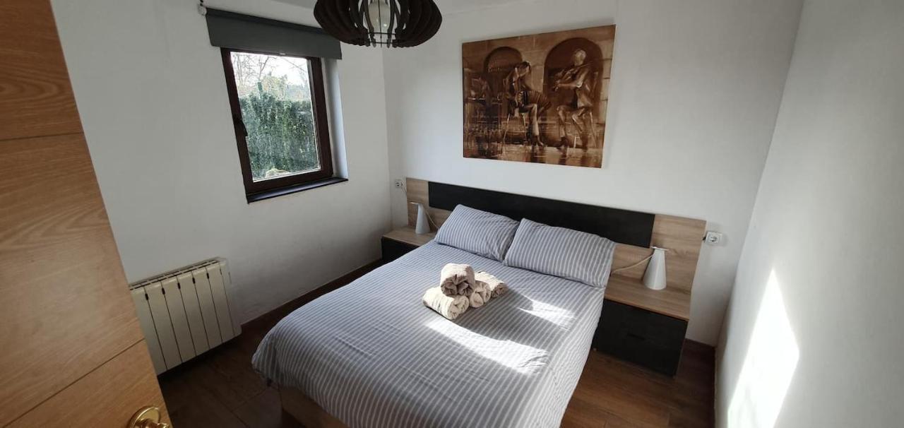 הוילה סנטיאגו דה קומפוסטלה Casa De Piedra Tipica מראה חיצוני תמונה